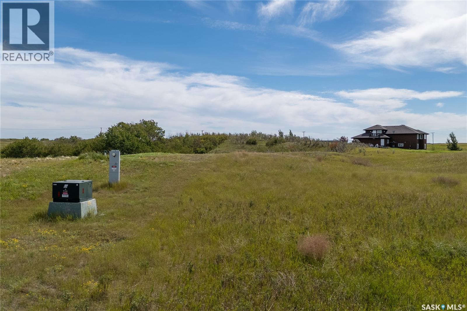 14 Peace Bay, Dundurn Rm No. 314, Saskatchewan  S7K 4E2 - Photo 2 - SK017869