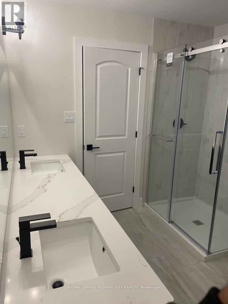 50 Optimist Drive, Southwold, Ontario  N5P 0G4 - Photo 11 - X12391332