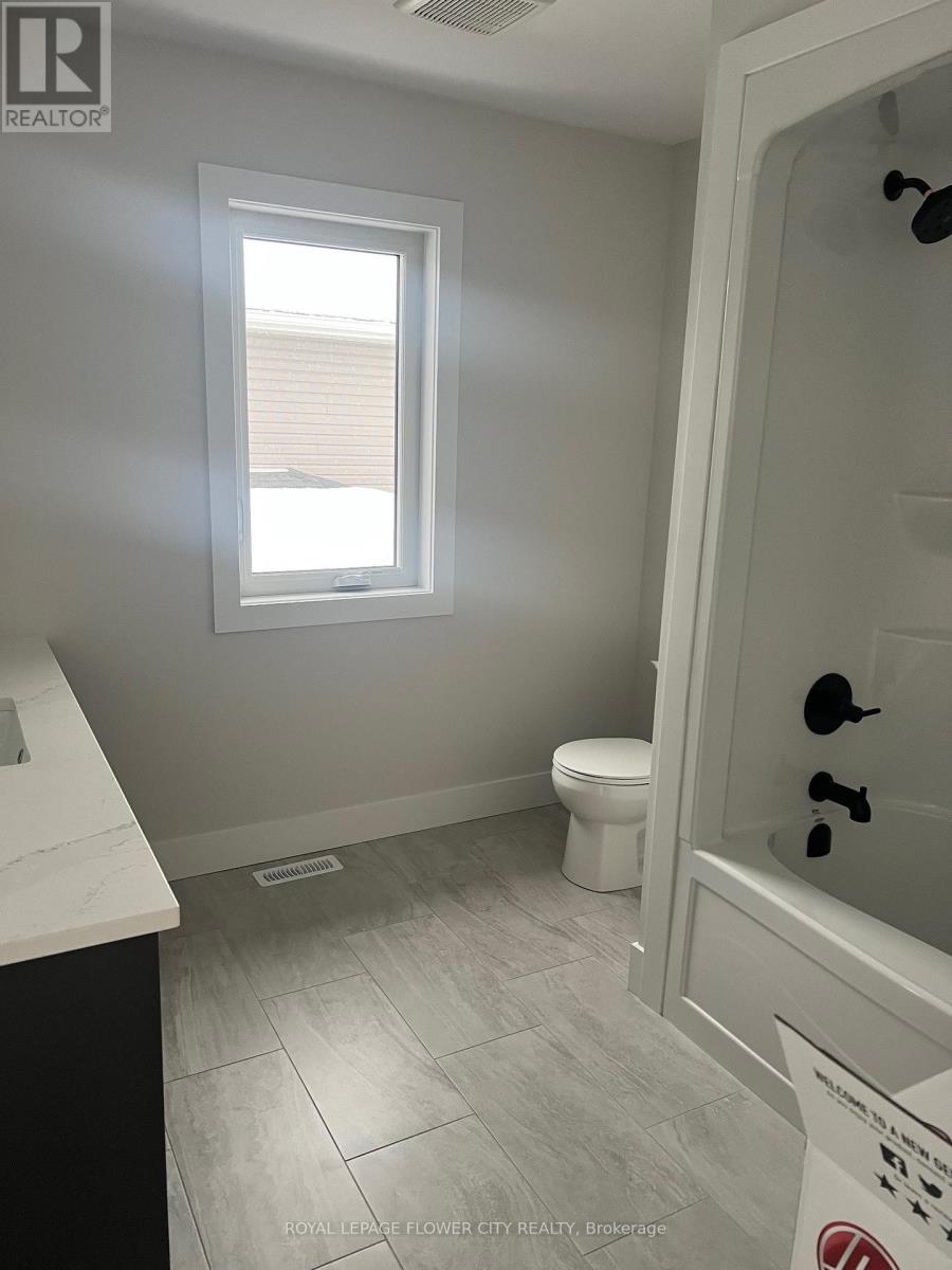 50 Optimist Drive, Southwold, Ontario  N5P 0G4 - Photo 19 - X12391332