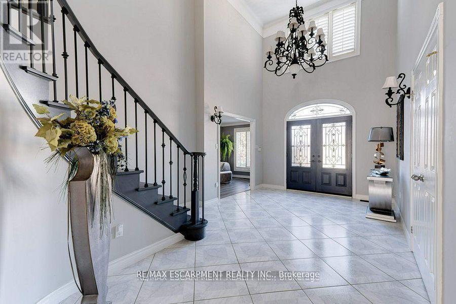 Property at 35 LIDO DRIVE image 5