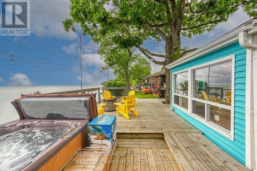 2090 Lakeshore Road, Haldimand (Dunnville), Ontario  N1A 2W8 - Photo 30 - X12391419