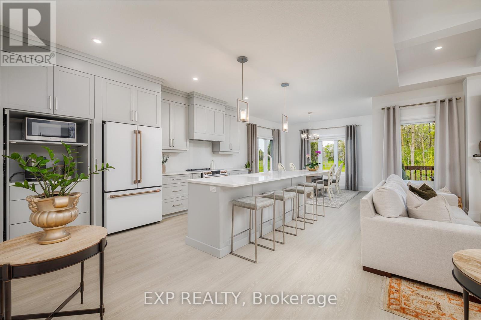 41 Gilmer Crescent, North Perth (Listowel), Ontario  N4W 0H3 - Photo 5 - X12391438