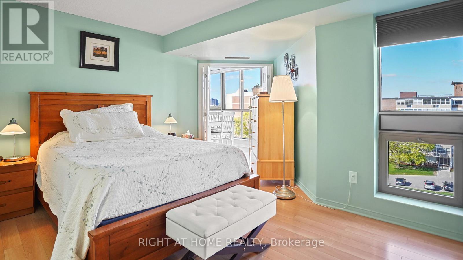 705 - 265 Westcourt Place, Waterloo, Ontario  N2L 6E4 - Photo 22 - X12391484