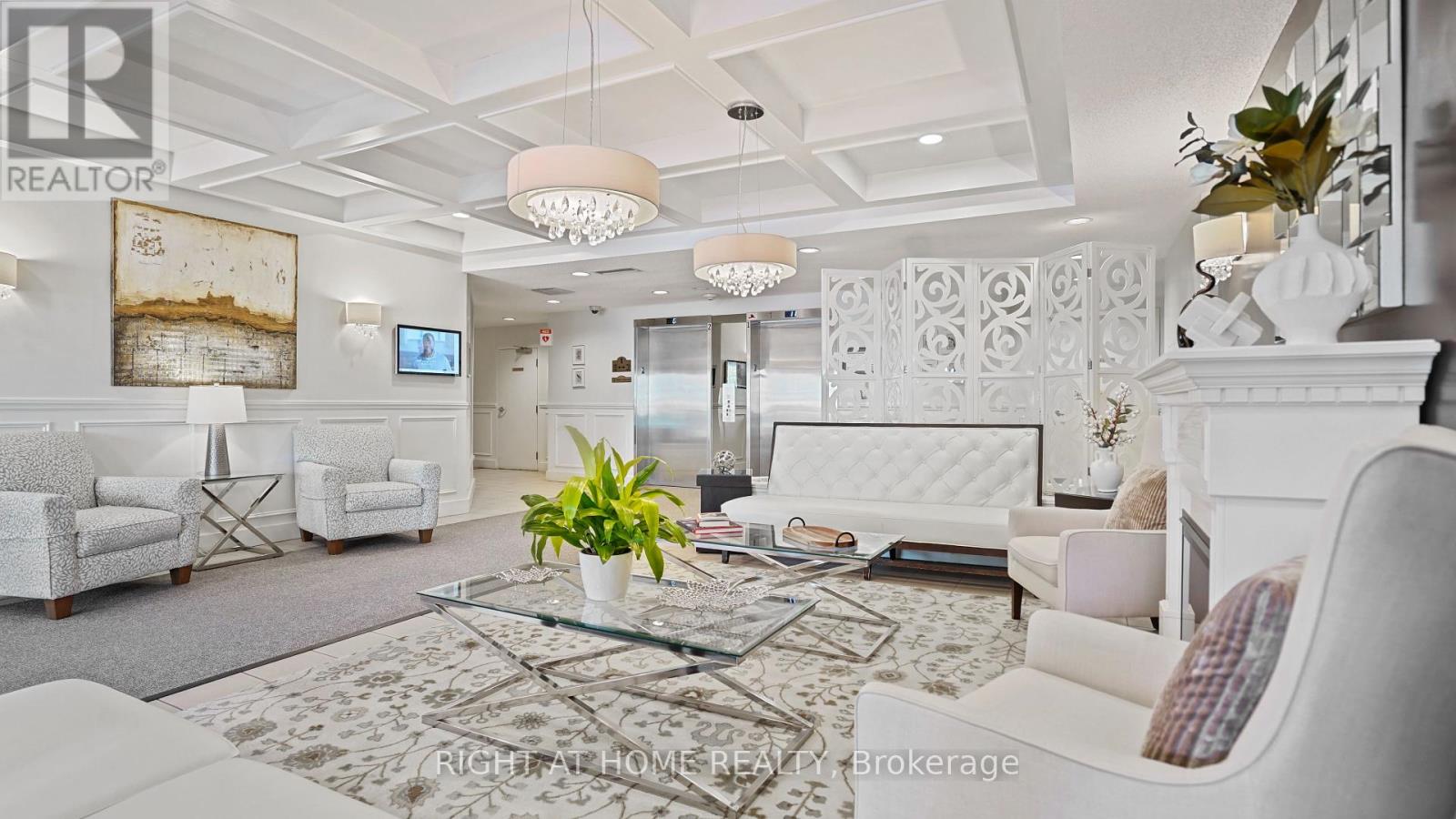 705 - 265 Westcourt Place, Waterloo, Ontario  N2L 6E4 - Photo 6 - X12391484