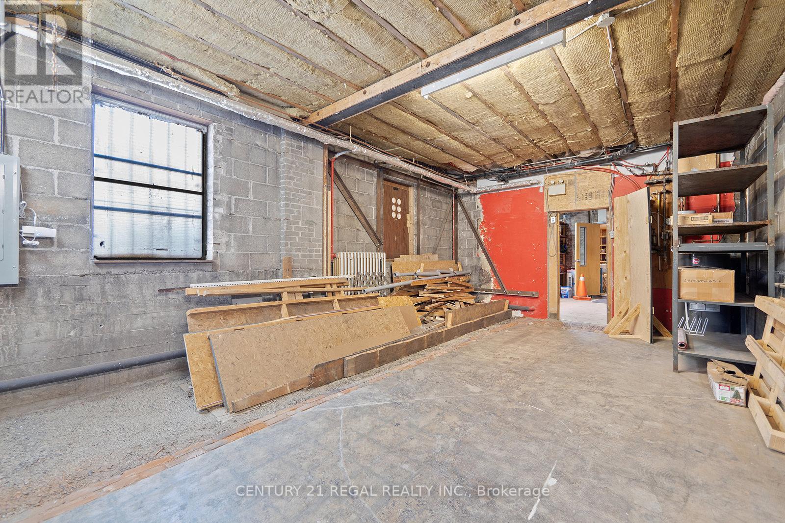 239 King Street E, Hamilton (Beasley), Ontario  L8N 1B6 - Photo 19 - X12391490