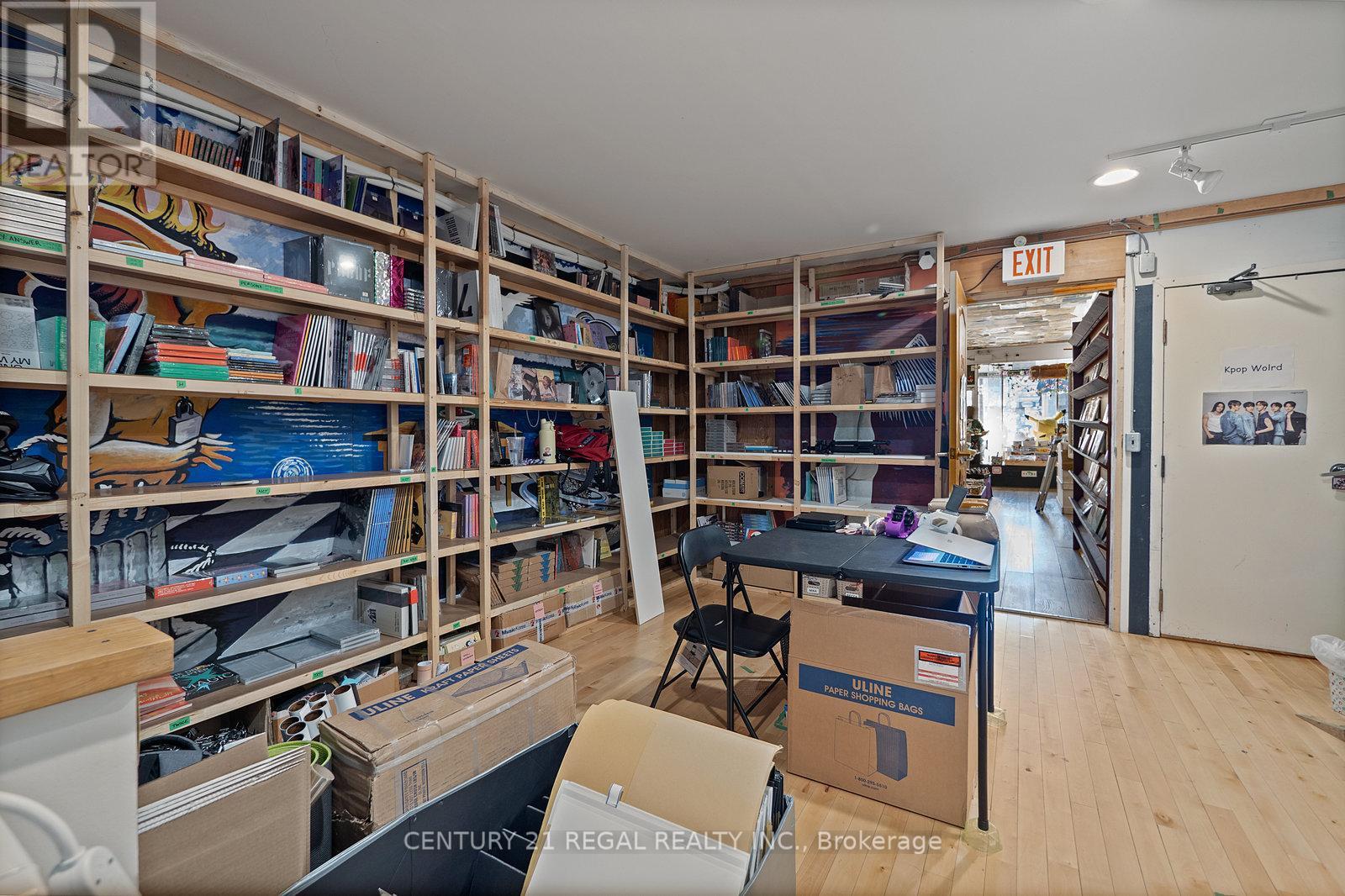 239 King Street E, Hamilton (Beasley), Ontario  L8N 1B6 - Photo 26 - X12391490