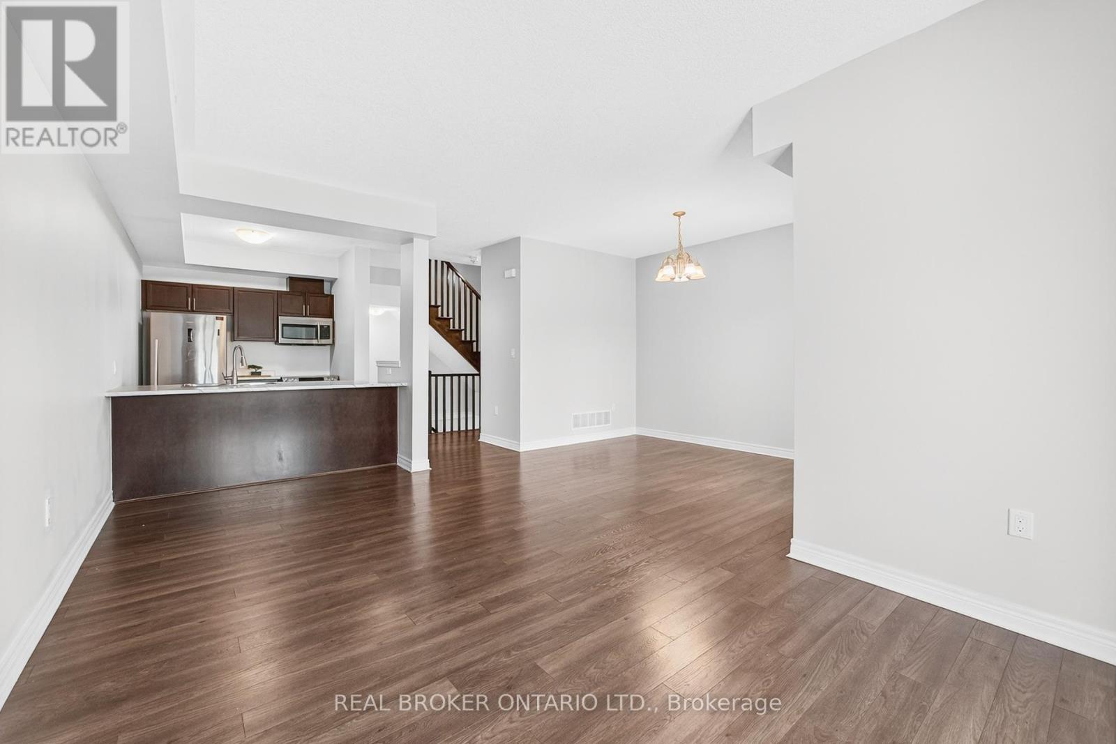 7 Ladybell Lane, Hamilton, Ontario  L0R 1P0 - Photo 5 - X12391507