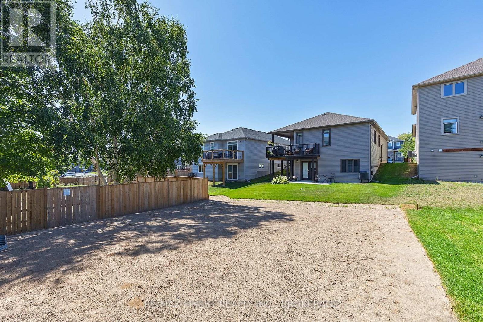 Property at 1315 TURNBULL WAY image 5