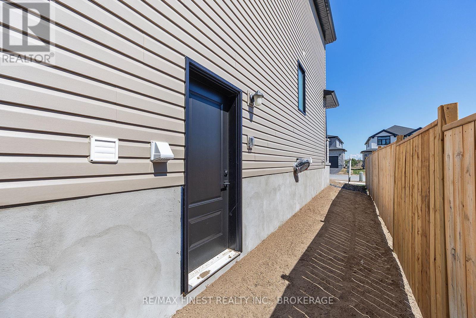 1315 Turnbull Way, Kingston, Ontario  K7P 0T3 - Photo 8 - X12391626