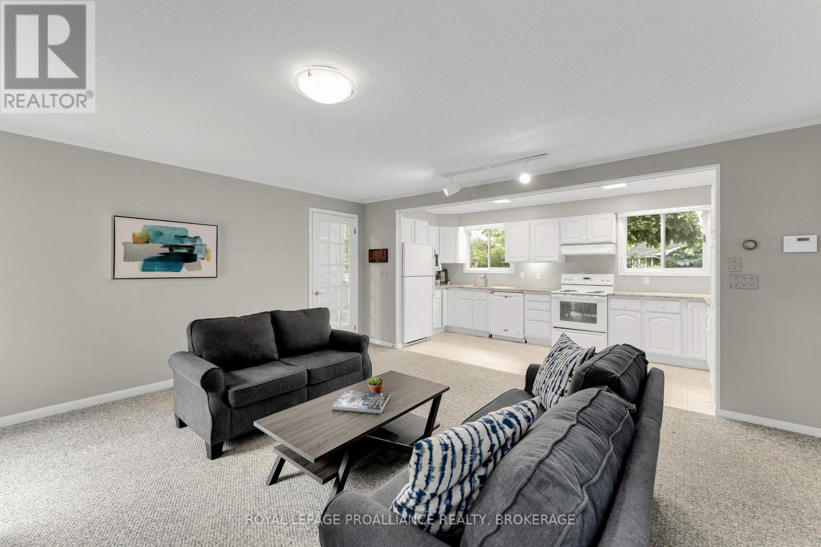 227 Alwington Place, Kingston, Ontario  K7L 4P9 - Photo 11 - X12391687