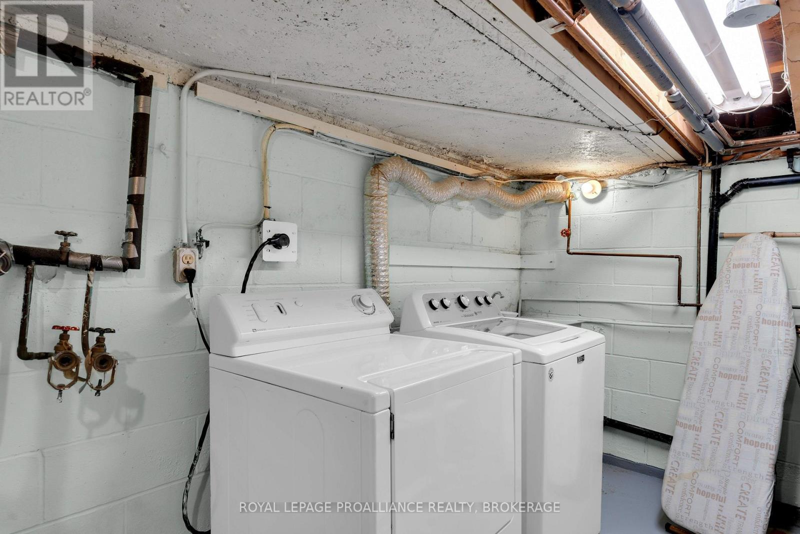 227 Alwington Place, Kingston, Ontario  K7L 4P9 - Photo 16 - X12391687