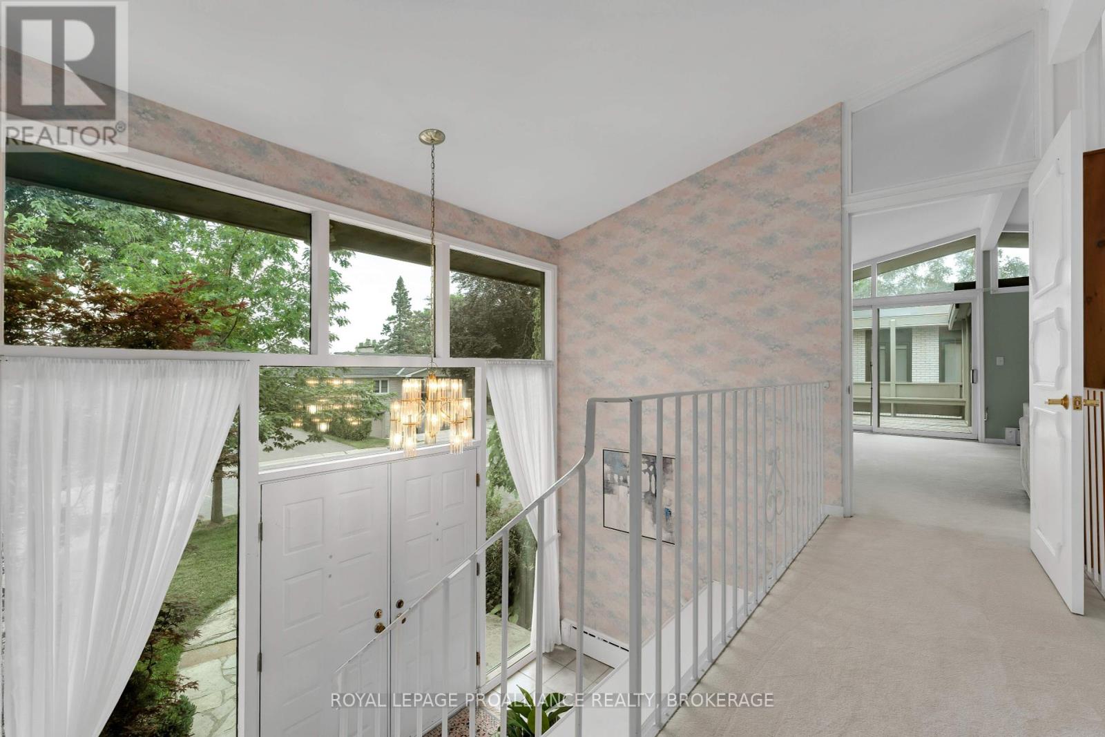227 Alwington Place, Kingston, Ontario  K7L 4P9 - Photo 6 - X12391687