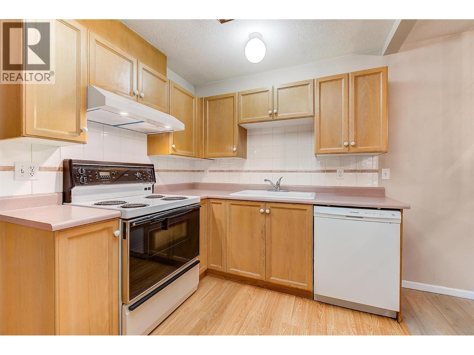 730 Badke Road Unit# 307, Kelowna, British Columbia  V1X 6G9 - Photo 10 - 10362223
