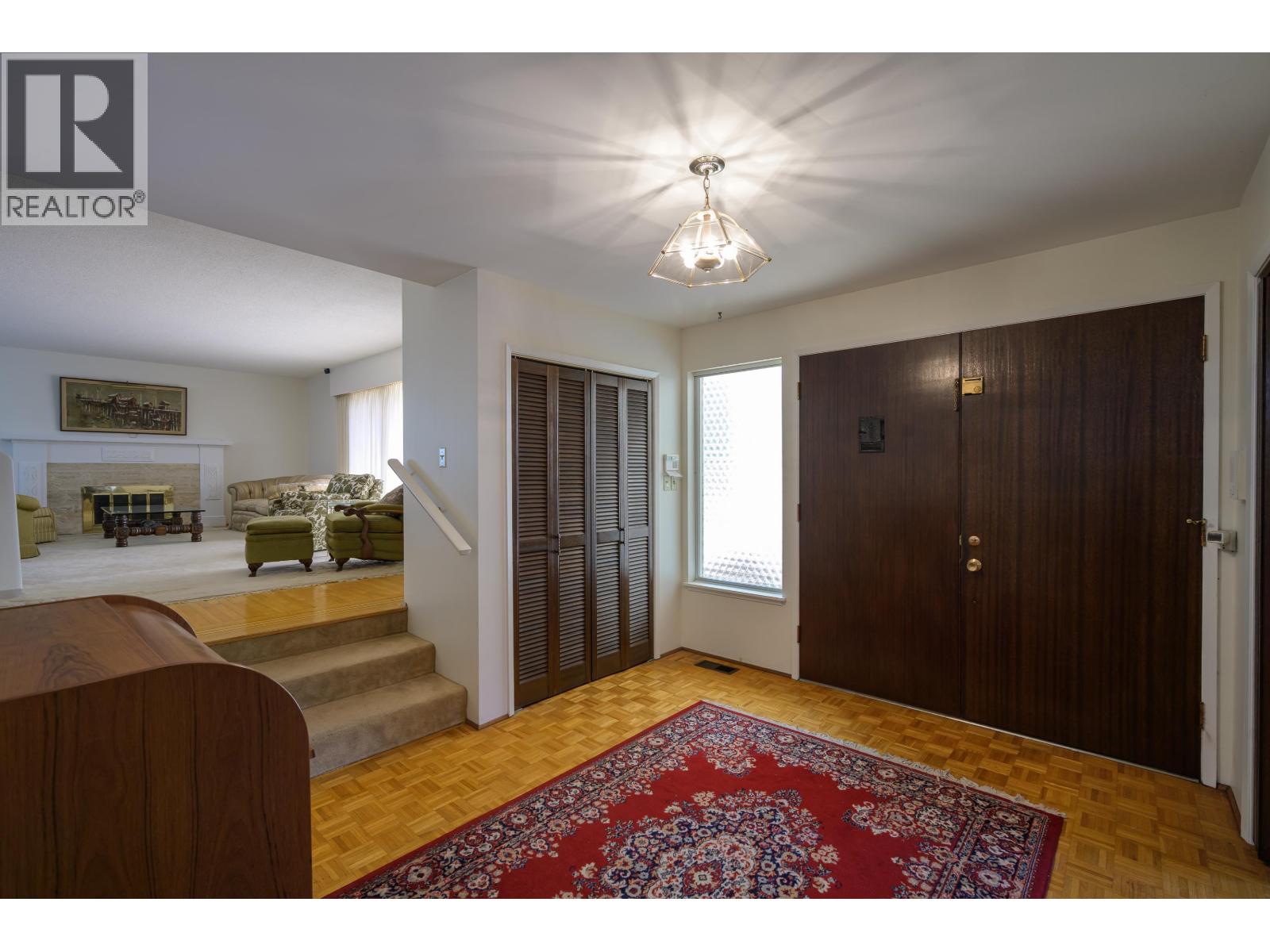 5938 Holland Street, Vancouver, British Columbia  V6N 2B3 - Photo 4 - R3027033