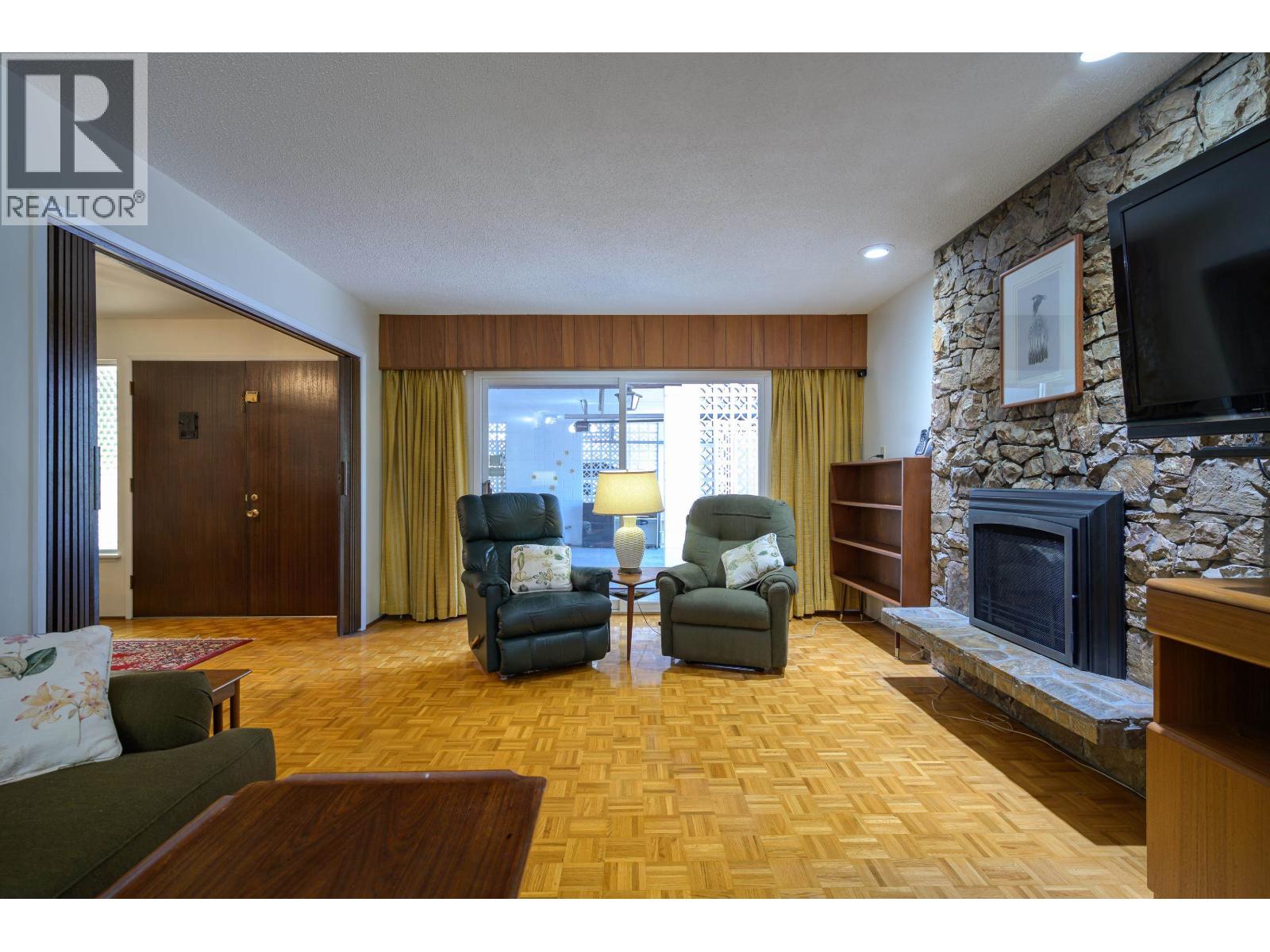 5938 Holland Street, Vancouver, British Columbia  V6N 2B3 - Photo 33 - R3027033