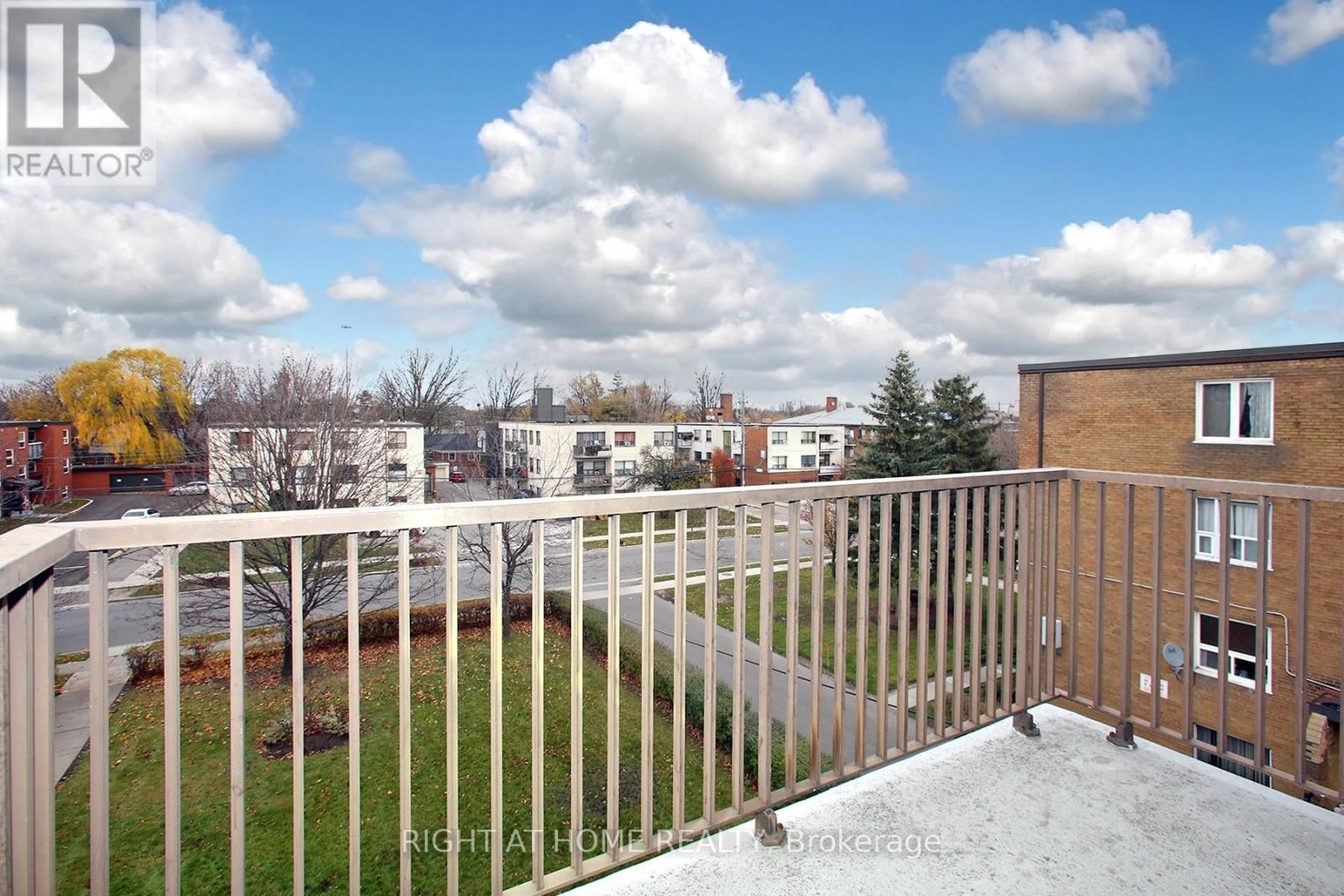 301 - 59 Neptune Drive, Toronto (Englemount-Lawrence), Ontario  M6A 1X2 - Photo 19 - C12391540
