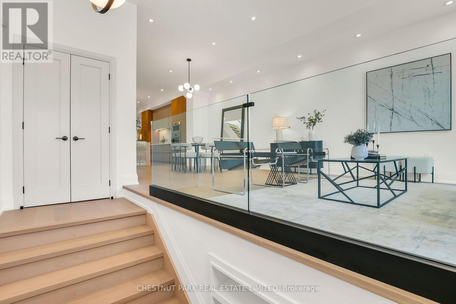 Property at 1031 SPADINA ROAD image 2