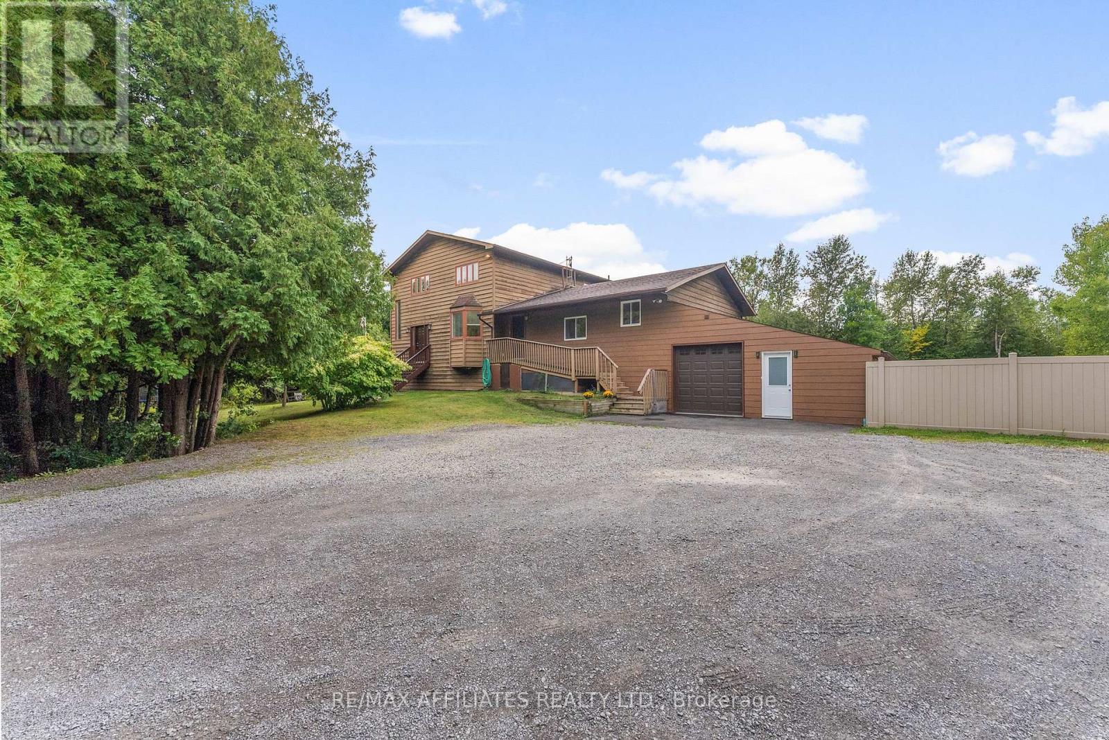425 Cuckoos Nest Road, Beckwith, Ontario  K7A 4S7 - Photo 2 - X12391625