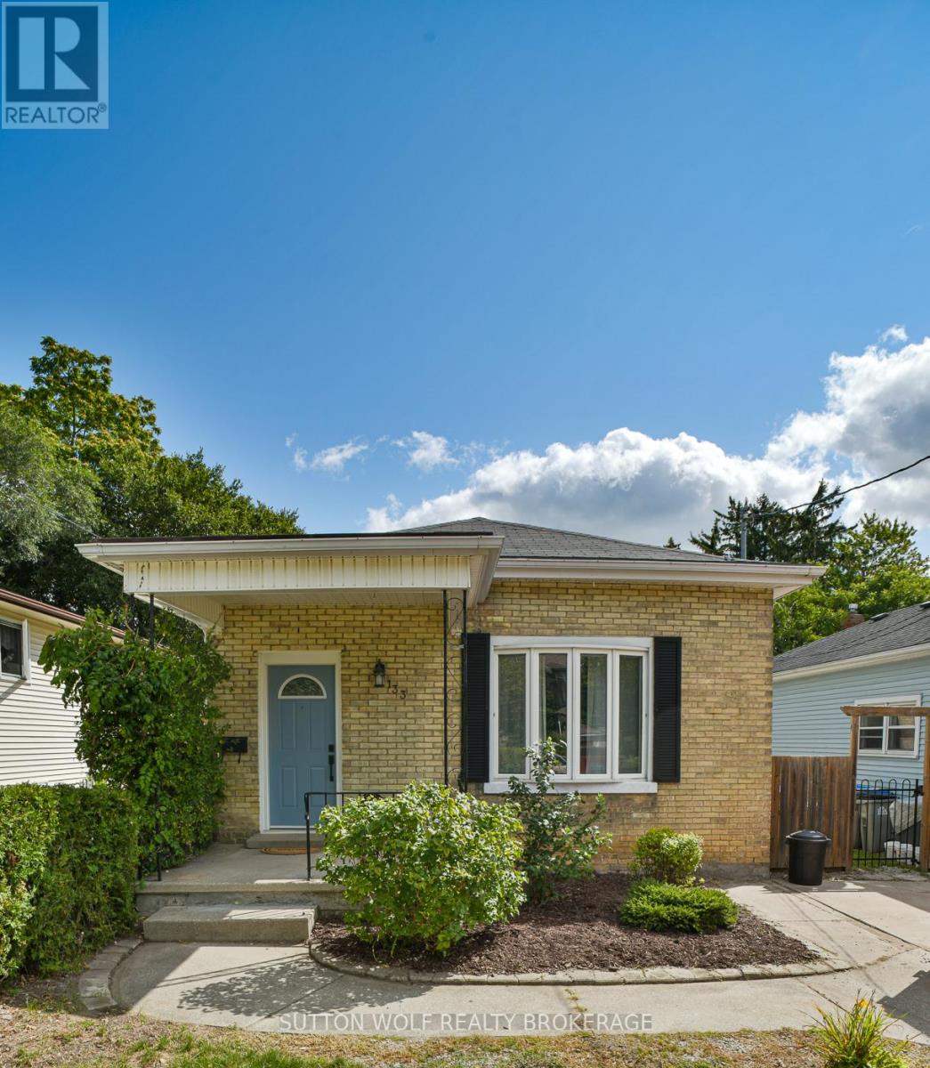 133 OXFORD STREET, Strathroy-Caradoc, Ontario
