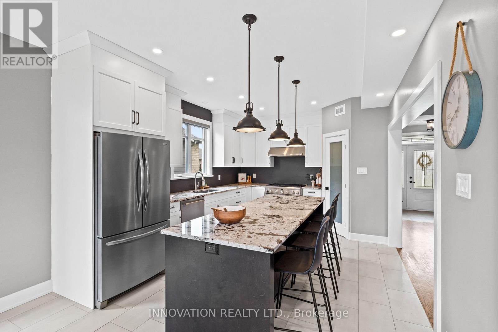 65 Bald Eagle Crescent, Ottawa, Ontario  K0A 2Z0 - Photo 5 - X12391627