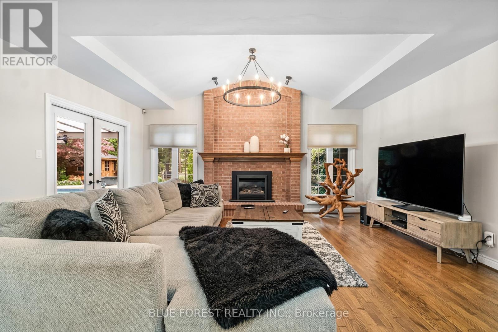 6977 Lambeth Walk, London South (South V), Ontario  N6P 1A5 - Photo 15 - X12391806