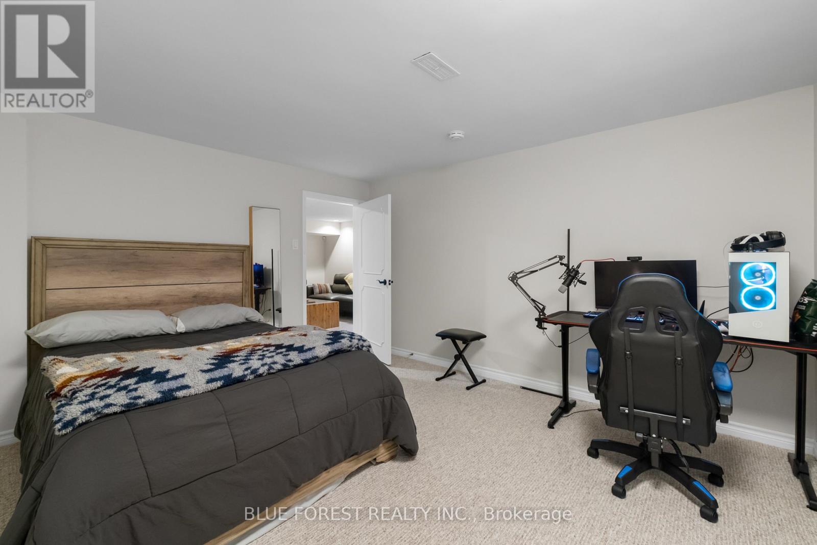 6977 Lambeth Walk, London South (South V), Ontario  N6P 1A5 - Photo 34 - X12391806