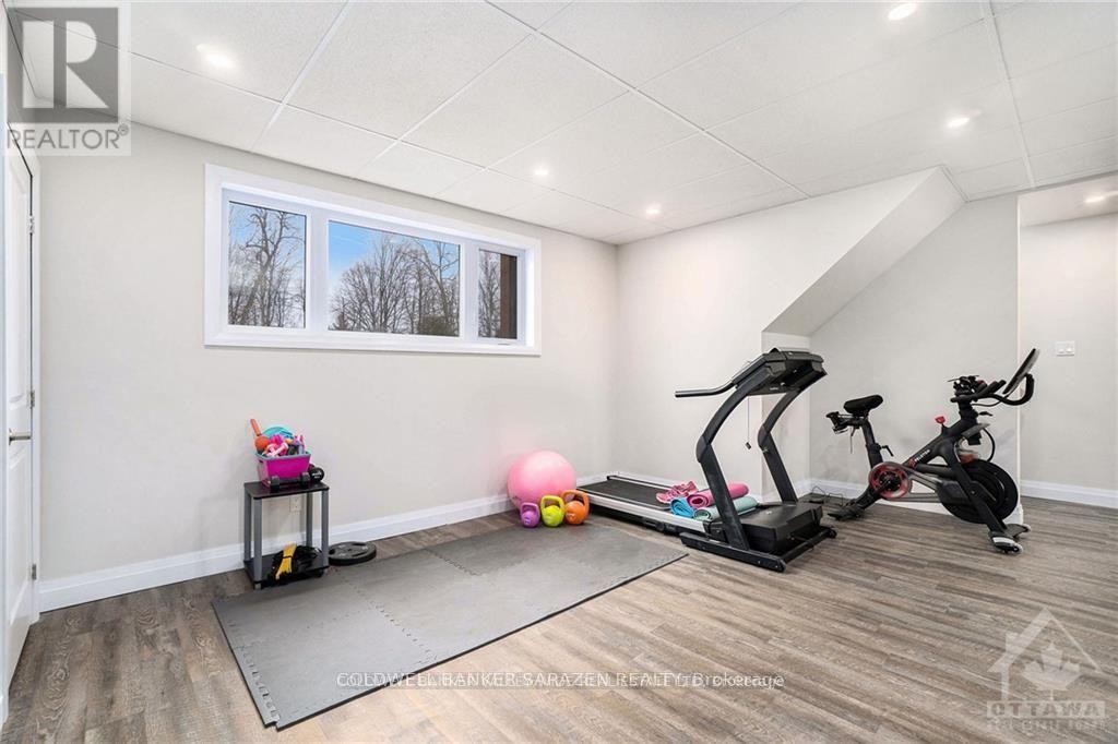 902 Munro Drive, Mcnab/braeside, Ontario  K7S 3G8 - Photo 18 - X12391696