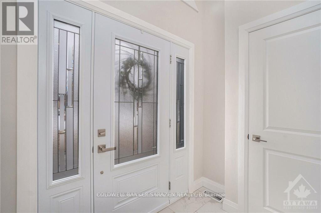 902 Munro Drive, Mcnab/braeside, Ontario  K7S 3G8 - Photo 2 - X12391696