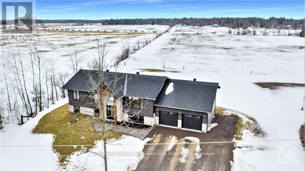 902 Munro Drive, Mcnab/braeside, Ontario  K7S 3G8 - Photo 20 - X12391696