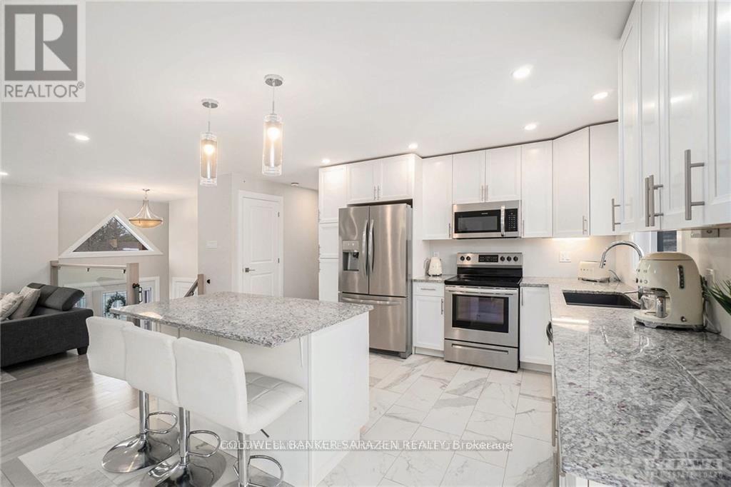 902 Munro Drive, Mcnab/braeside, Ontario  K7S 3G8 - Photo 6 - X12391696