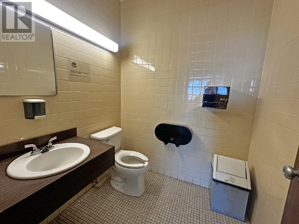 1805 Arthur Street, Second Floor, Thunder Bay, Ontario  P7E 2R6 - Photo 30 - TB252802