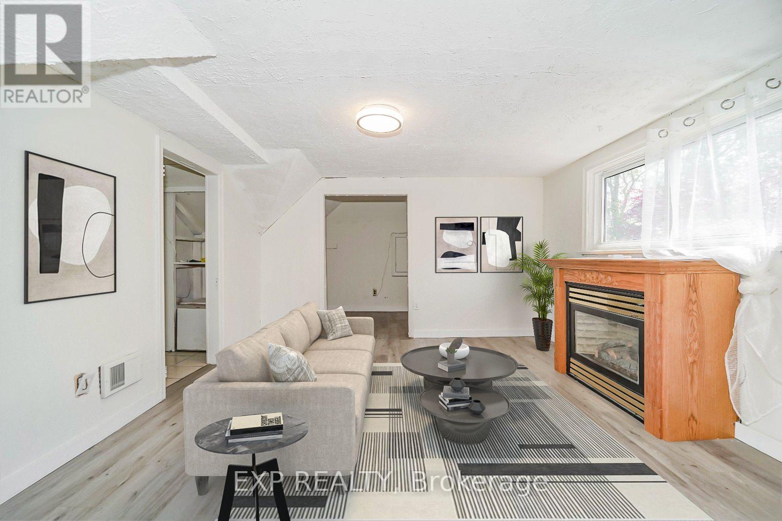 1331 St. James Avenue, Mississauga, Ontario  L5E 1J3 - Photo 24 - W12308565