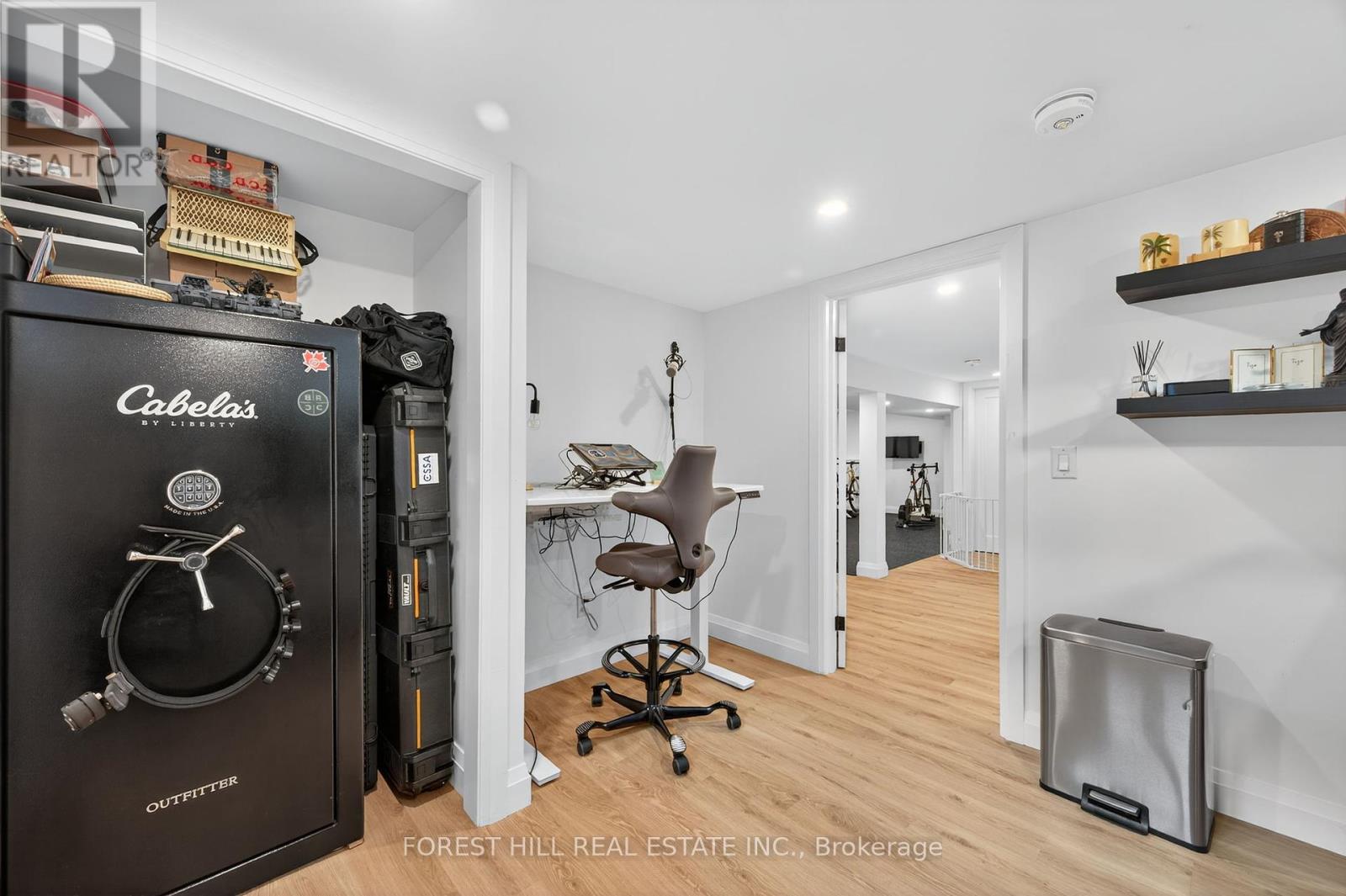 215 Main Street N, Newmarket (Bristol-London), Ontario  L3Y 9B1 - Photo 28 - N12391569