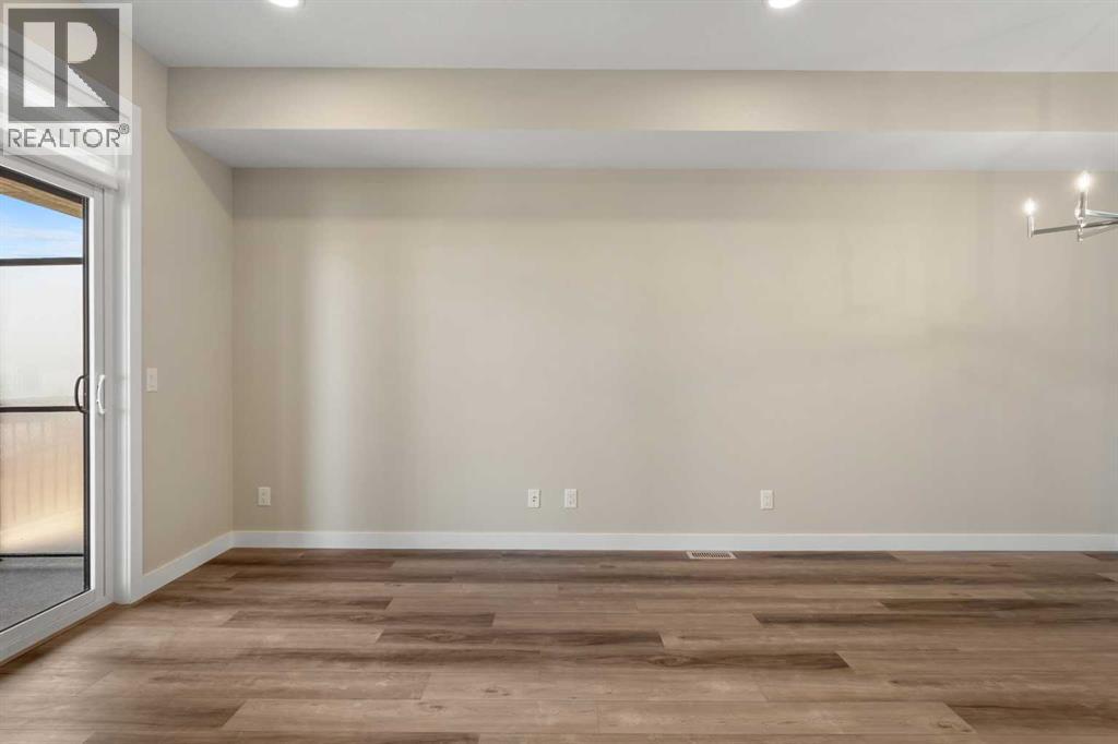 72, 285 Chelsea Court, Chestermere, Alberta  T1X 2W7 - Photo 6 - A2237990