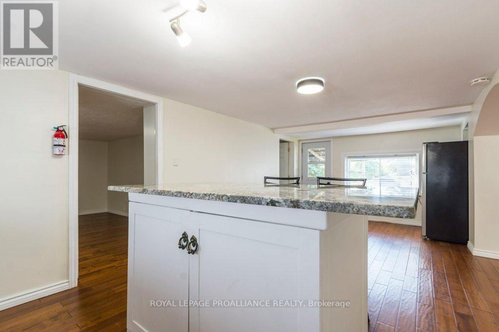 95 Grier Street, Belleville, Ontario  K8P 3A2 - Photo 11 - X12391671