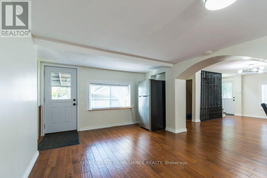 95 Grier Street, Belleville, Ontario  K8P 3A2 - Photo 12 - X12391671