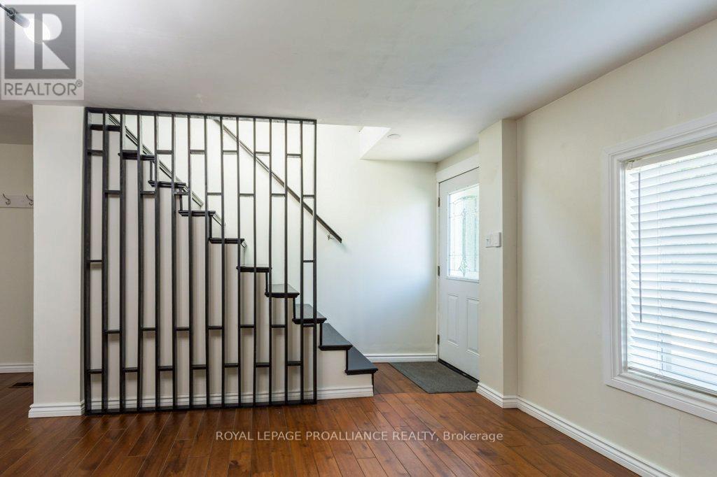 95 Grier Street, Belleville, Ontario  K8P 3A2 - Photo 5 - X12391671