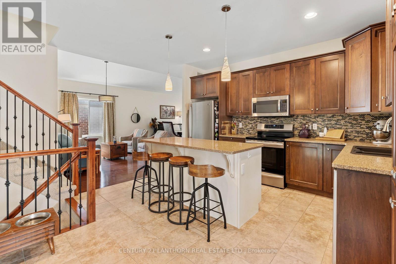 18 Mcdougall Drive, Belleville, Ontario K8N 4Z5 - Photo 6 - X12391811