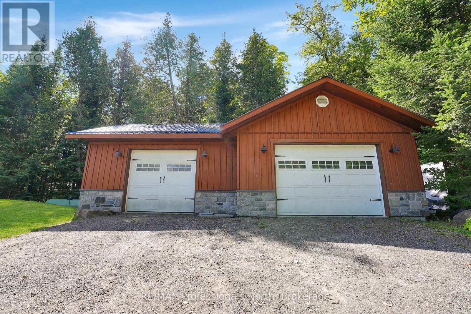 1342 Twelve Mile Lake Road, Minden Hills, Ontario  K0M 2K0 - Photo 43 - X12391757