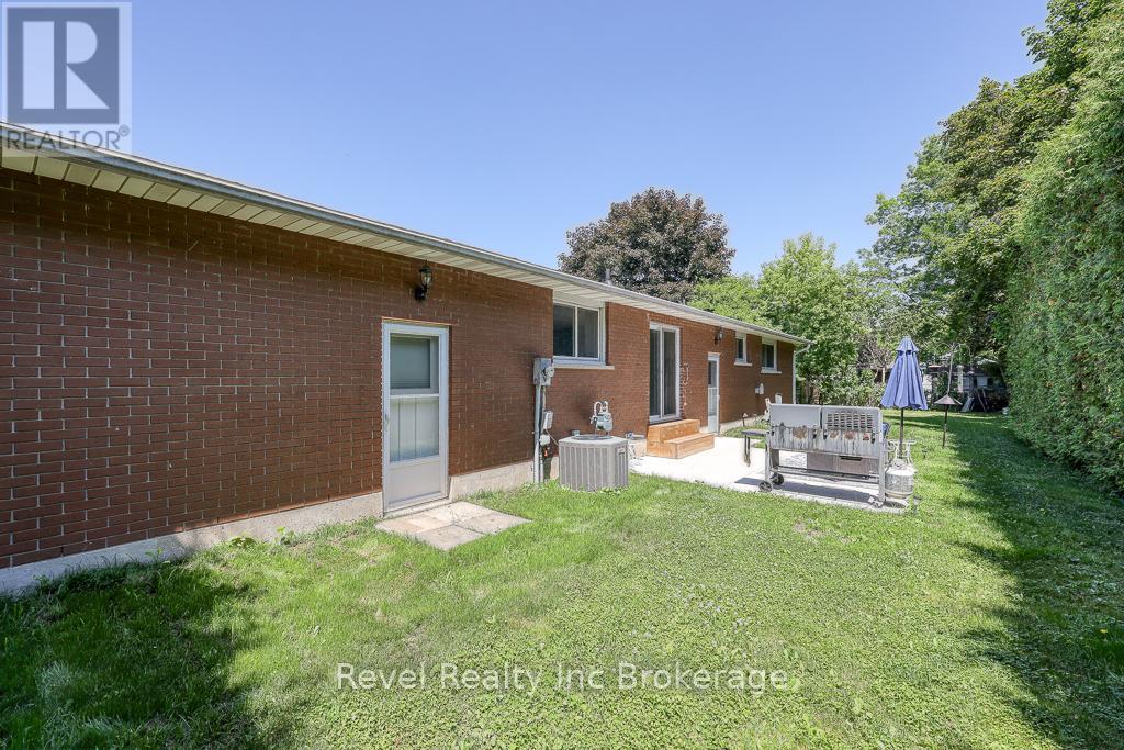 2 Richards Court, Tillsonburg, Ontario  N4G 2P5 - Photo 32 - X12391704