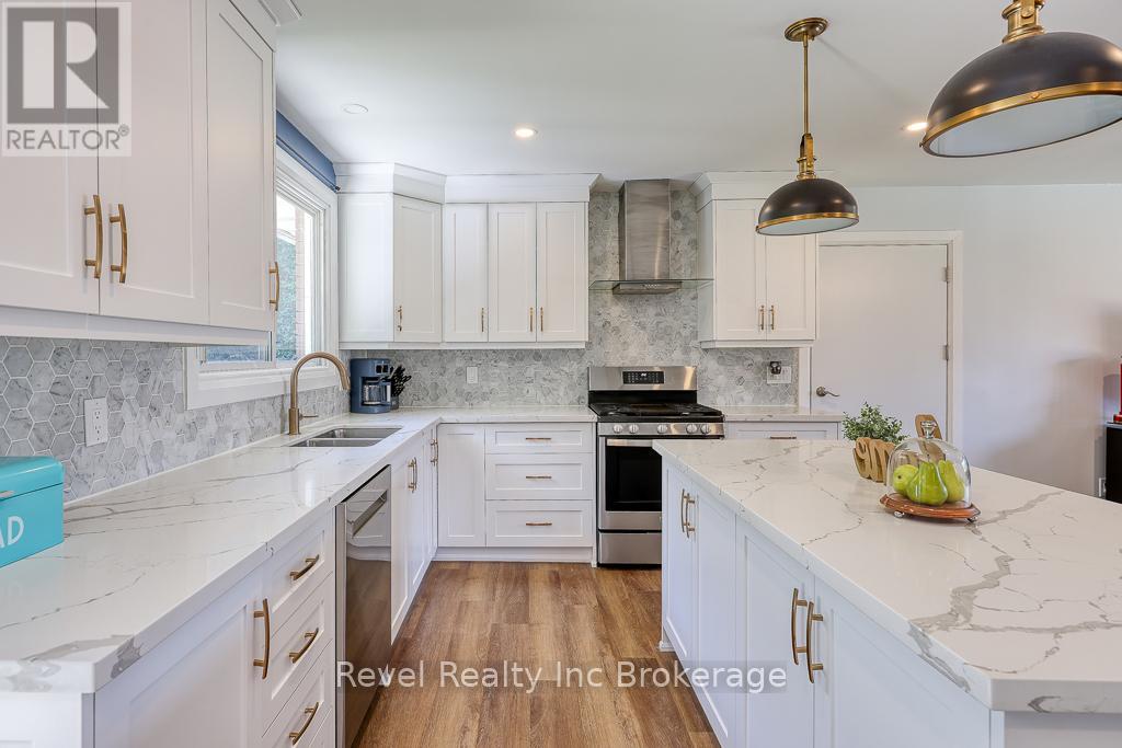 2 Richards Court, Tillsonburg, Ontario  N4G 2P5 - Photo 7 - X12391704