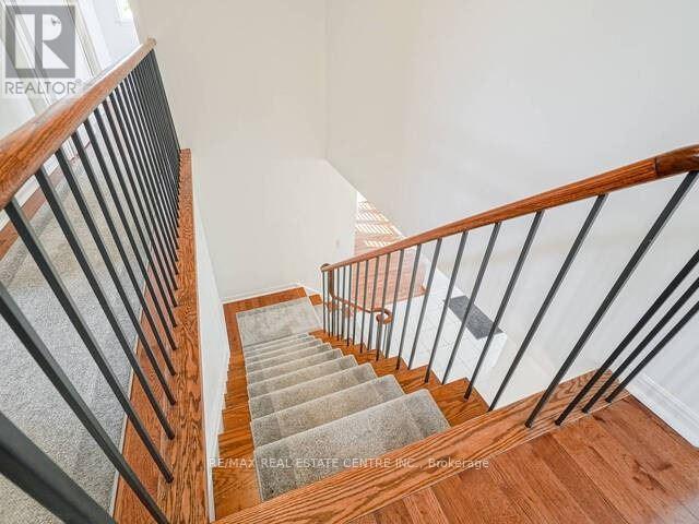 1723 Chalkdene Grove, Mississauga, Ontario  L4W 2C2 - Photo 23 - W12391536