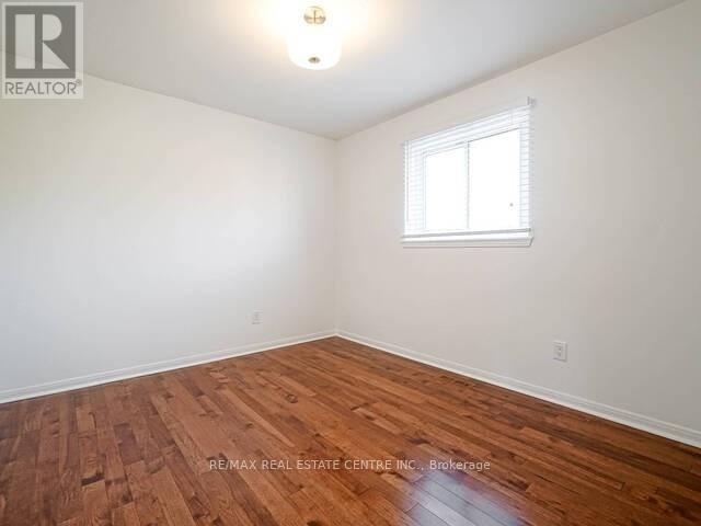 1723 Chalkdene Grove, Mississauga, Ontario  L4W 2C2 - Photo 28 - W12391536