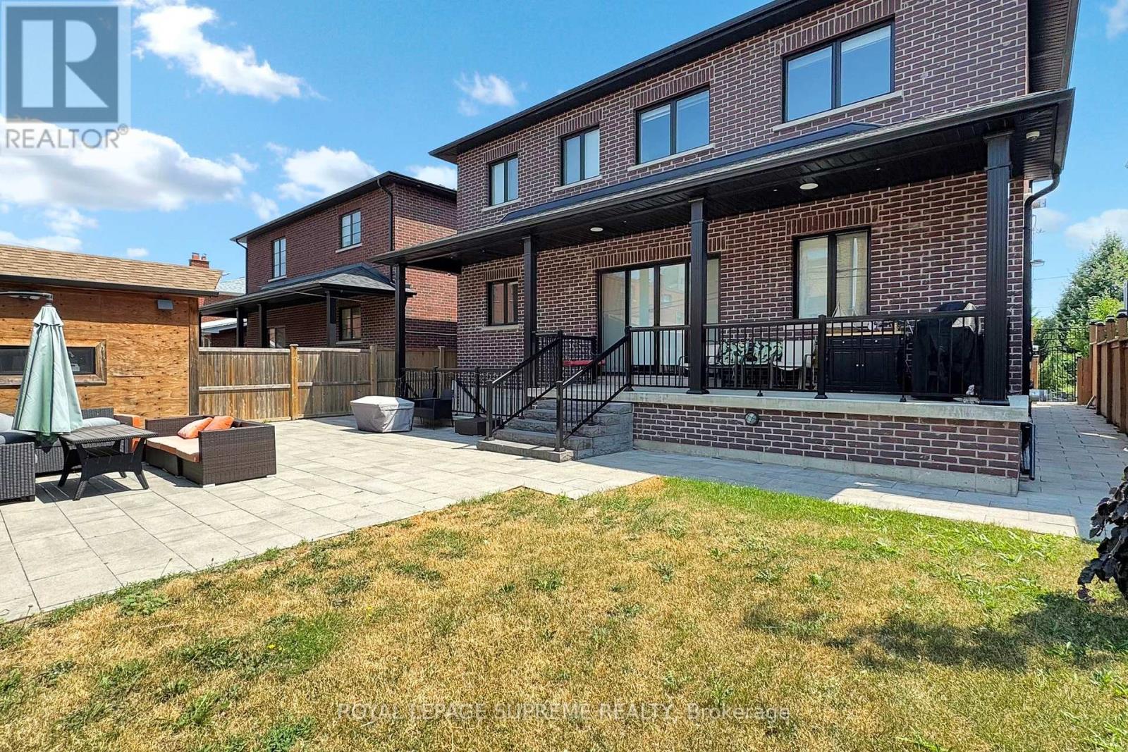 52b Cork Avenue, Toronto (Yorkdale-Glen Park), Ontario  M6B 2X8 - Photo 47 - W12391584