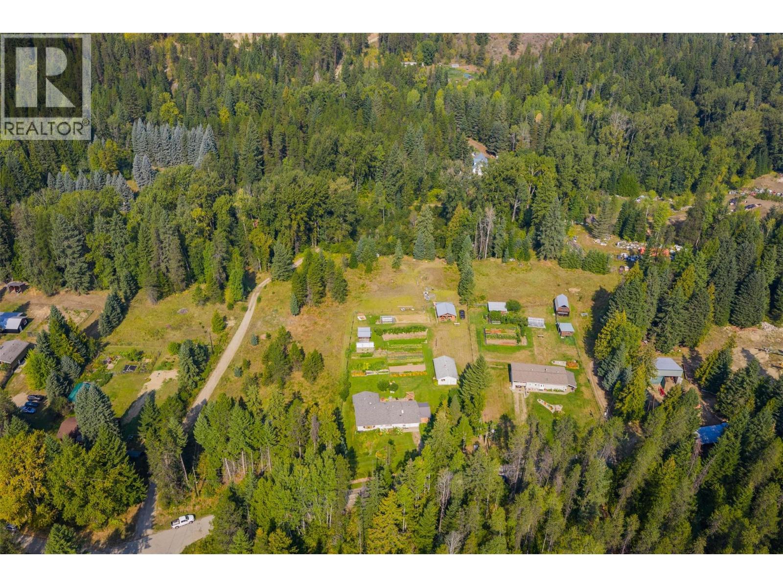 3712 Thorpe Road, Krestova, British Columbia  V0G 1H2 - Photo 10 - 10362066