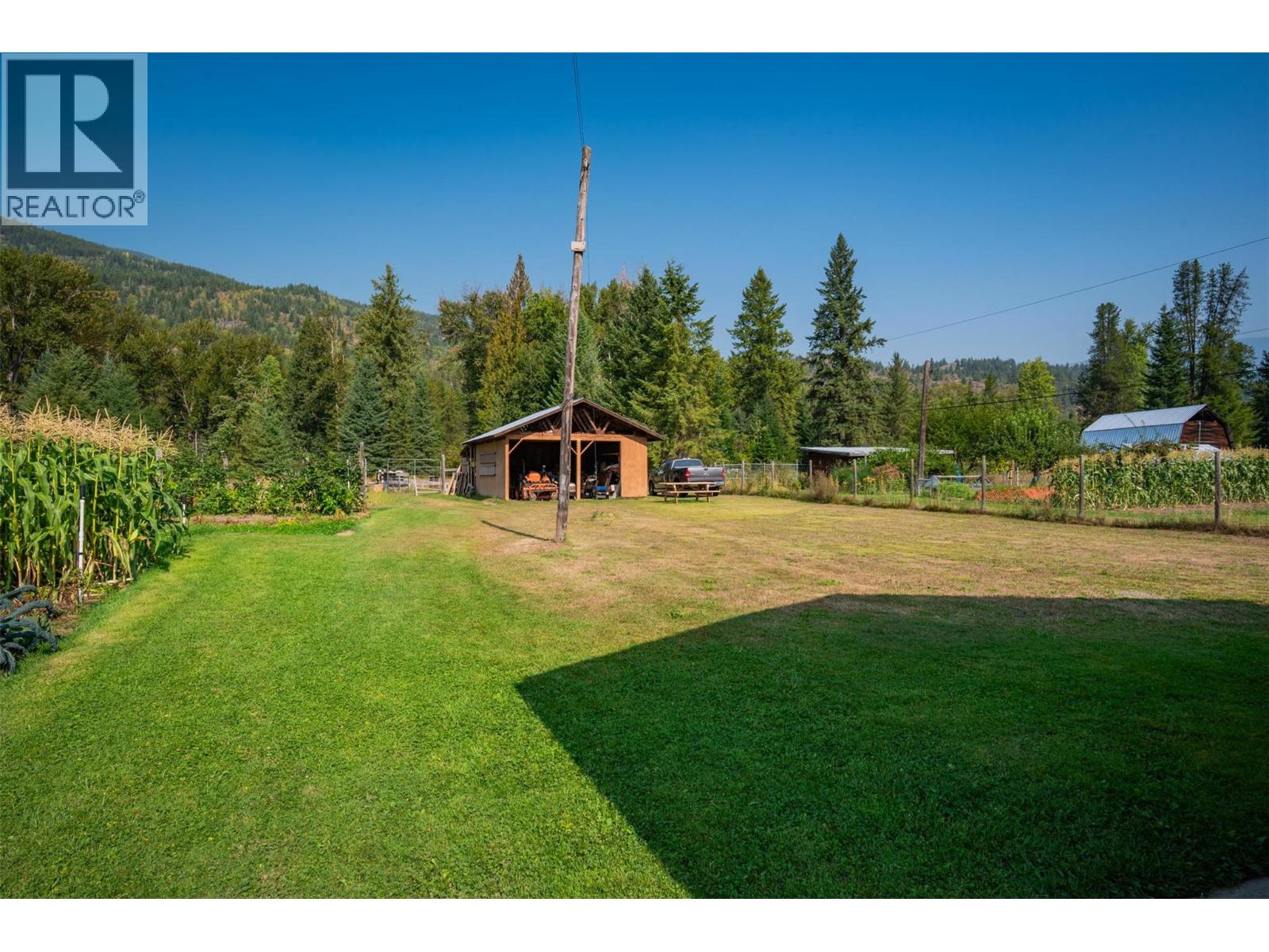 3712 Thorpe Road, Krestova, British Columbia  V0G 1H2 - Photo 73 - 10362066