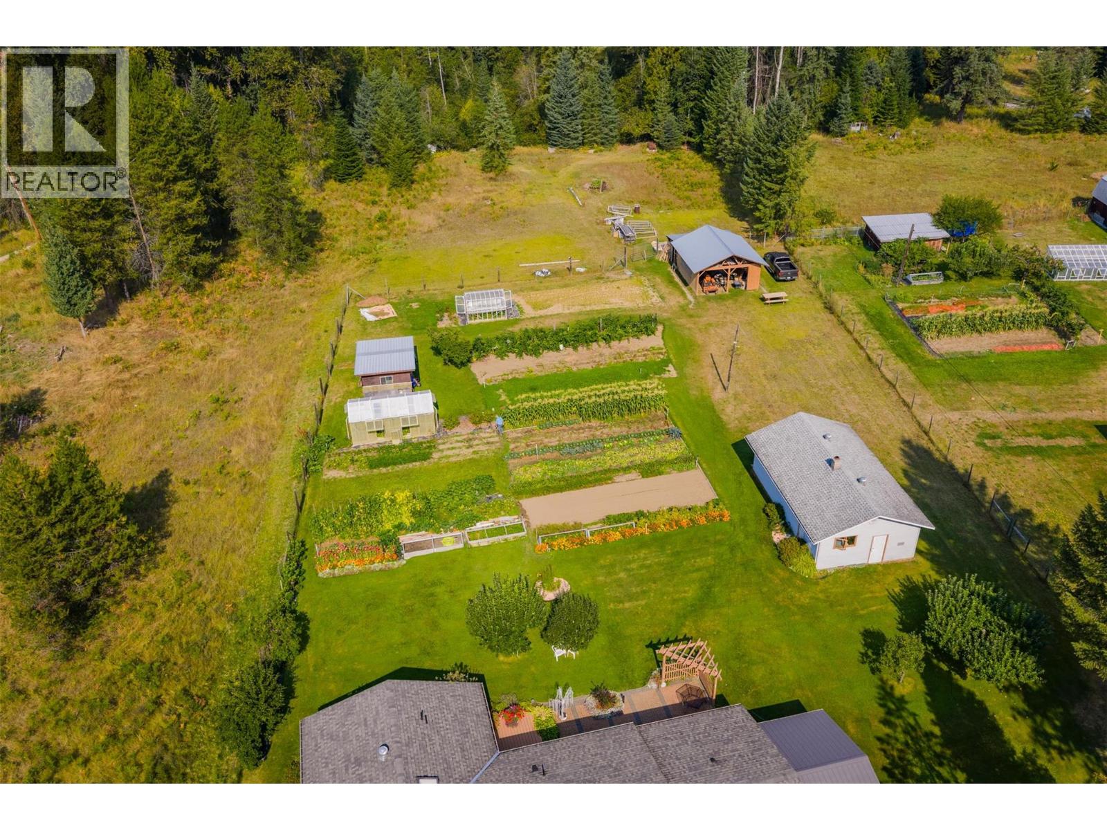 3712 Thorpe Road, Krestova, British Columbia  V0G 1H2 - Photo 8 - 10362066