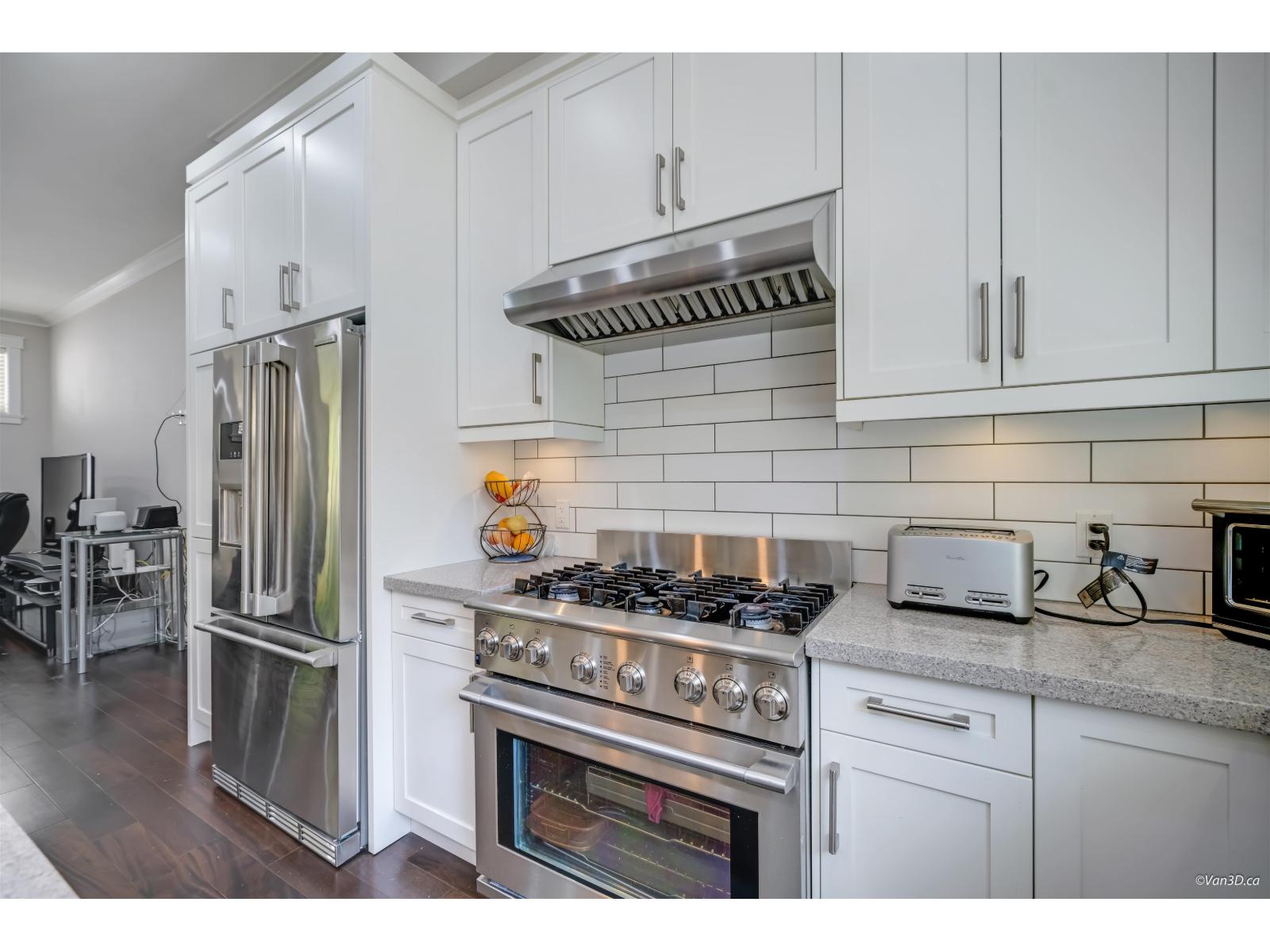 3233 147 Street, Surrey, British Columbia  V4P 1Z8 - Photo 14 - R3038000