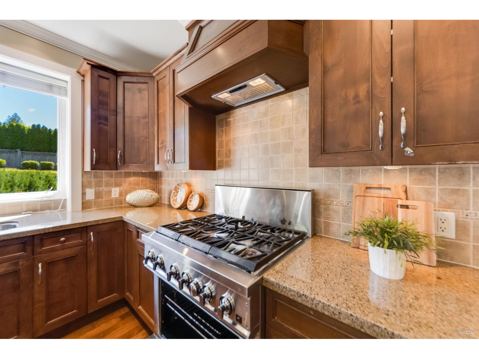 3082 161 Street, Surrey, British Columbia  V3Z 7E1 - Photo 8 - R3040206