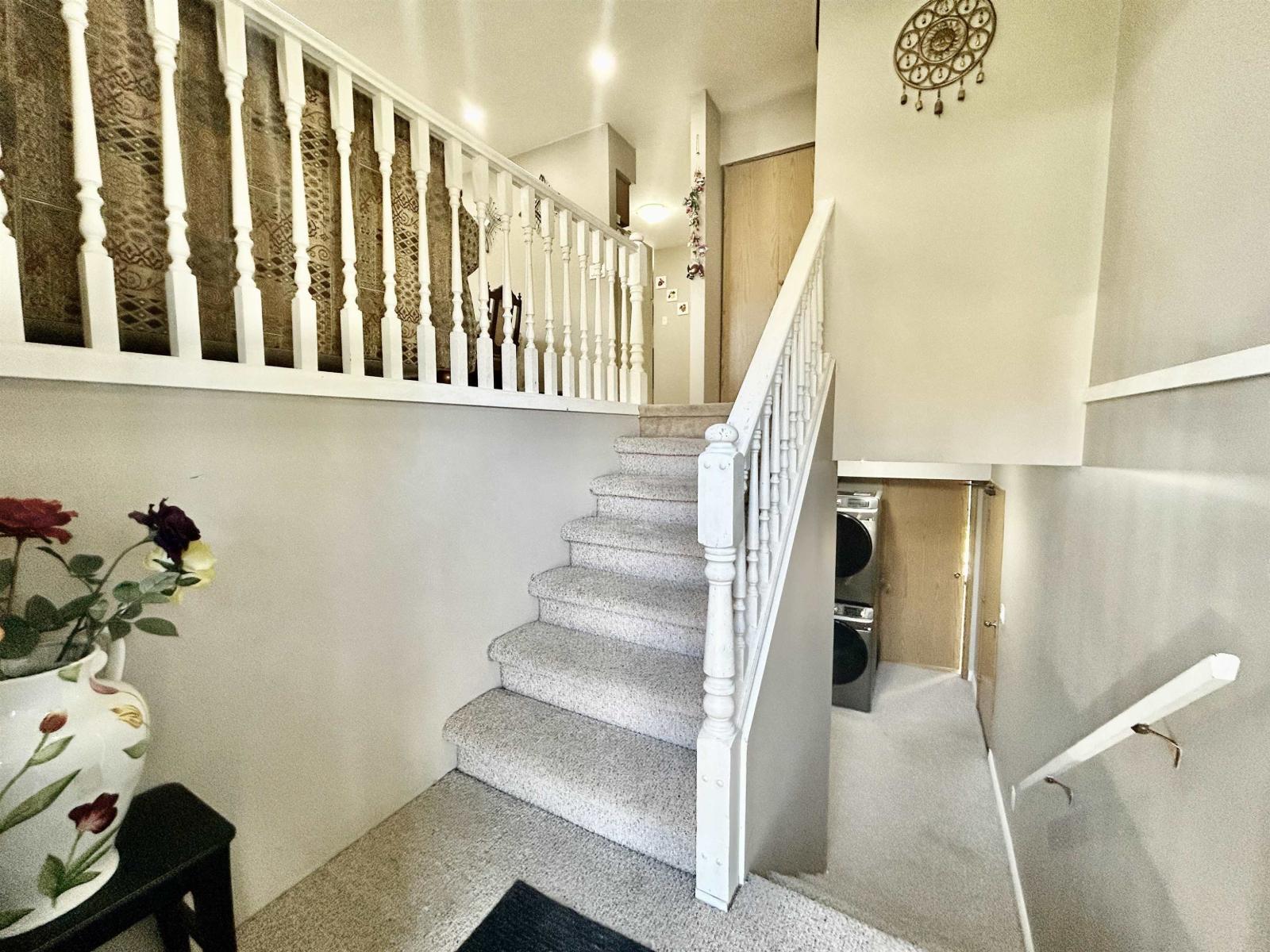 6591 130a Street, Surrey, British Columbia  V3W 8P5 - Photo 4 - R3043471